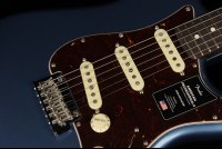 Fender American Professional II Stratocaster Rosewood Neck Limited Edition - LPB