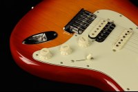 Fender American Ultra Stratocaster HSS - MN PRB