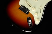 Fender American Ultra Stratocaster - RW ULB