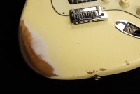 Fender Custom 1960 Stratocaster HSS Heavy Relic - AVWT