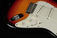 Fender Custom 60's Stratocaster Flame Top - 3CS