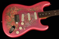 Fender Made in Japan Traditional 60s Stratocaster Pink Paisley