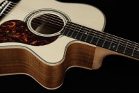 Maton EBG808C Artist