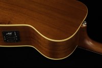 Maton EBG808TE