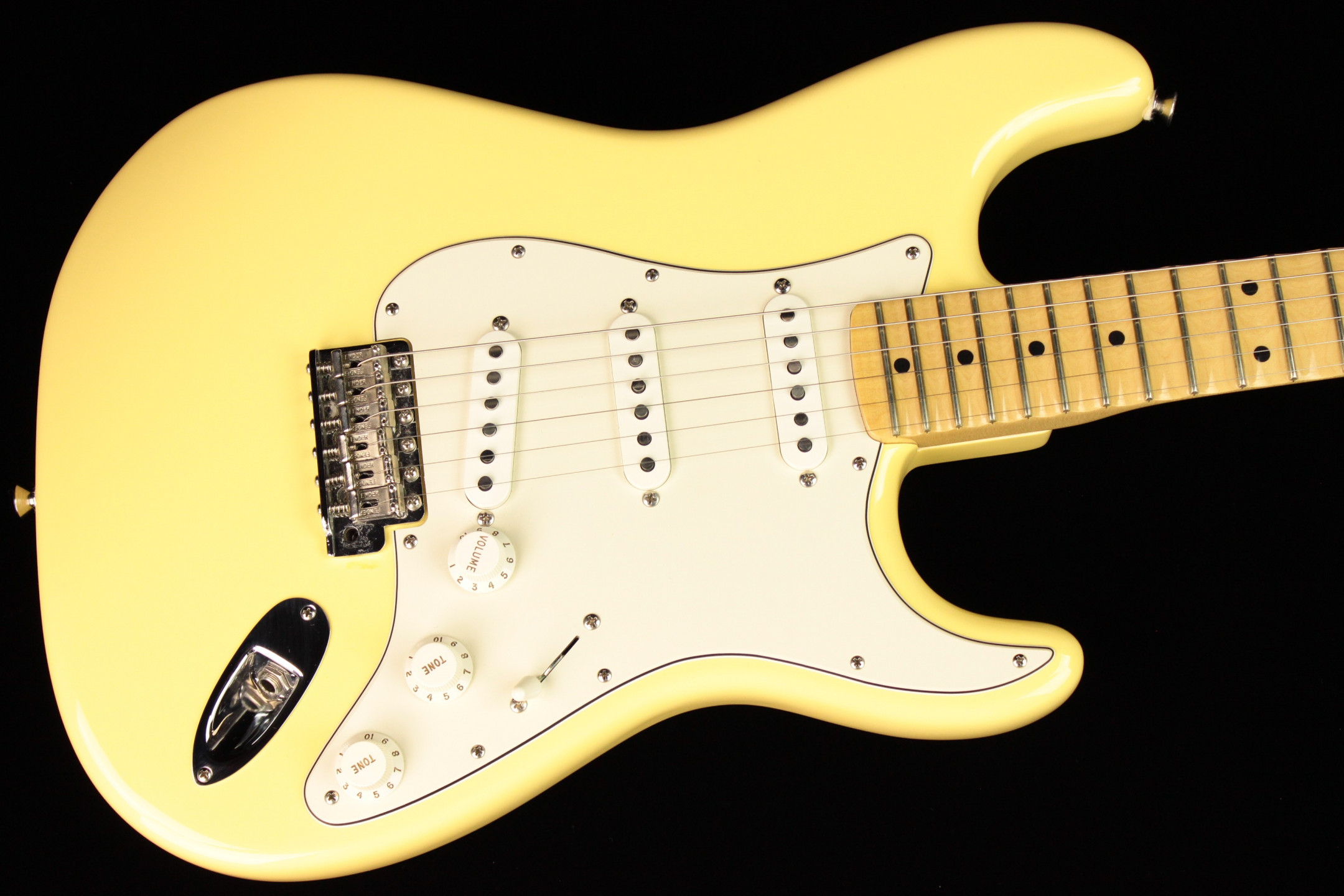 Fender Yngwie Malmsteen Stratocaster Vintage White SN US10094936