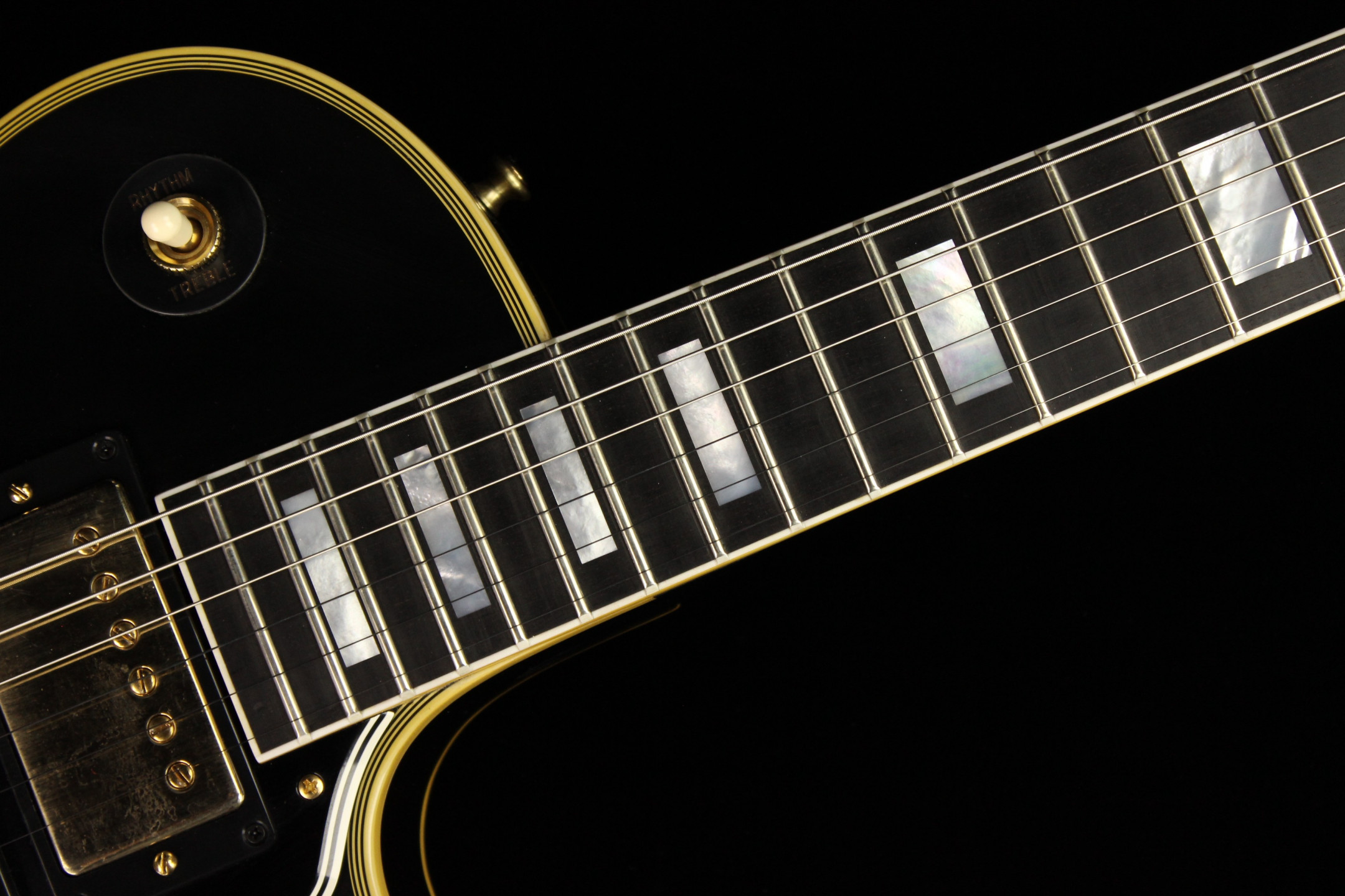 Gibson Custom 1957 Les Paul Custom Reissue Black Beauty 3-Pickup Bigsby VOS  Vintage Ebony (SN: 71939) | Gino Guitars