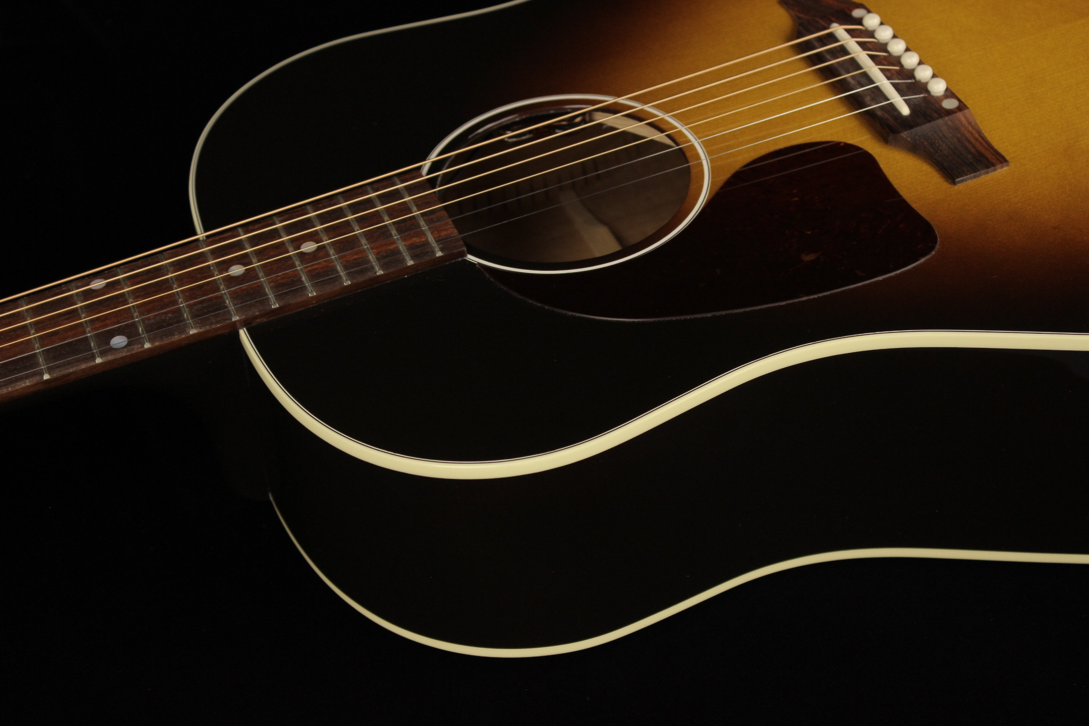 Gibson J-45 Standard Left Handed Vintage Sunburst (SN: 22023010