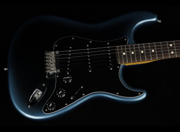 Fender American Professional II Stratocaster - RW DKN