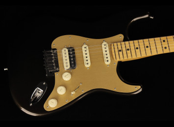 Fender American Ultra Stratocaster HSS - MN TXT