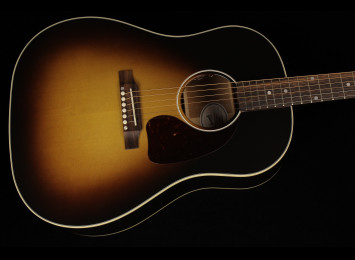 Gibson J-45 Standard